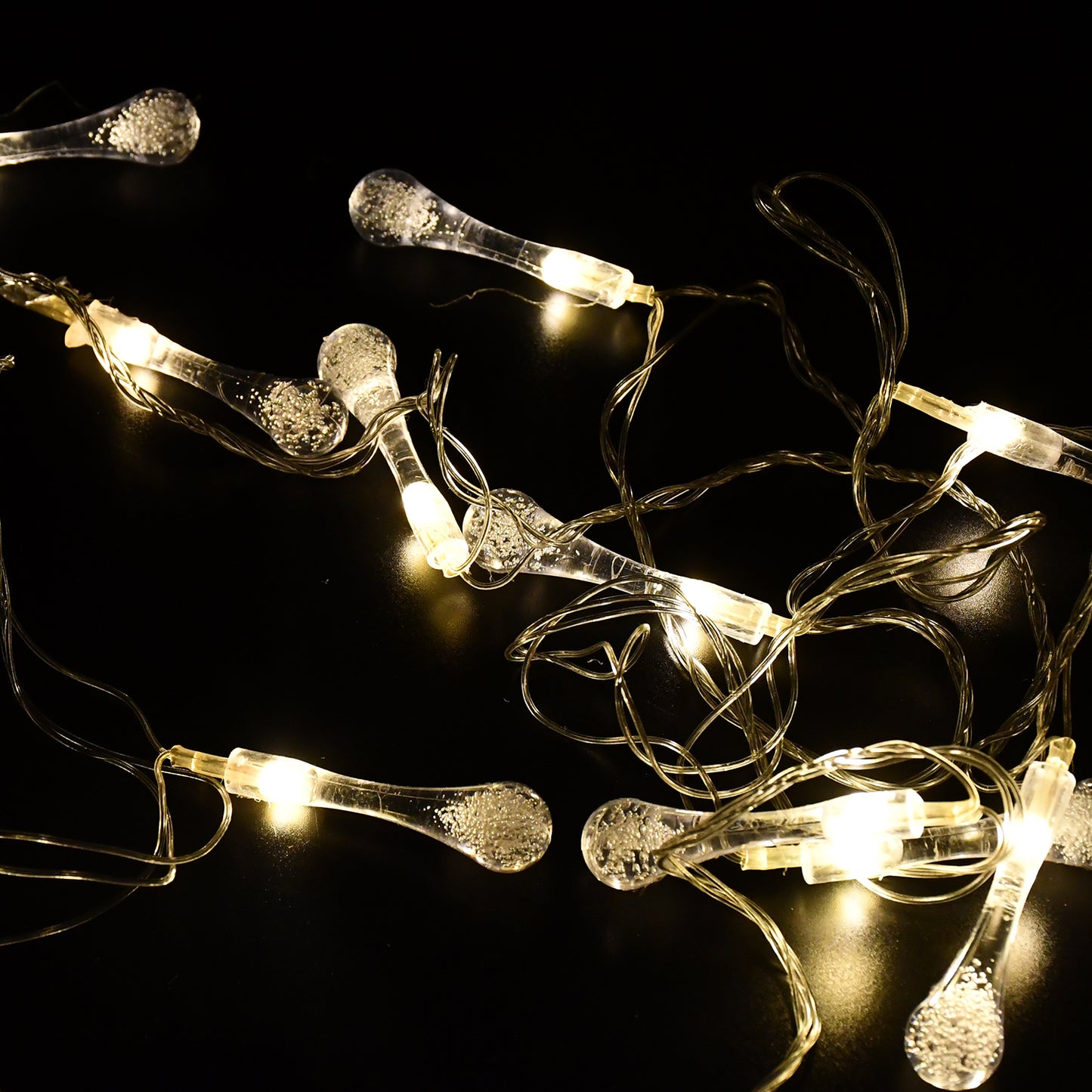 Decorative Led Lighting Chain With Crystal Water Drop Bulbs 3 Mtr